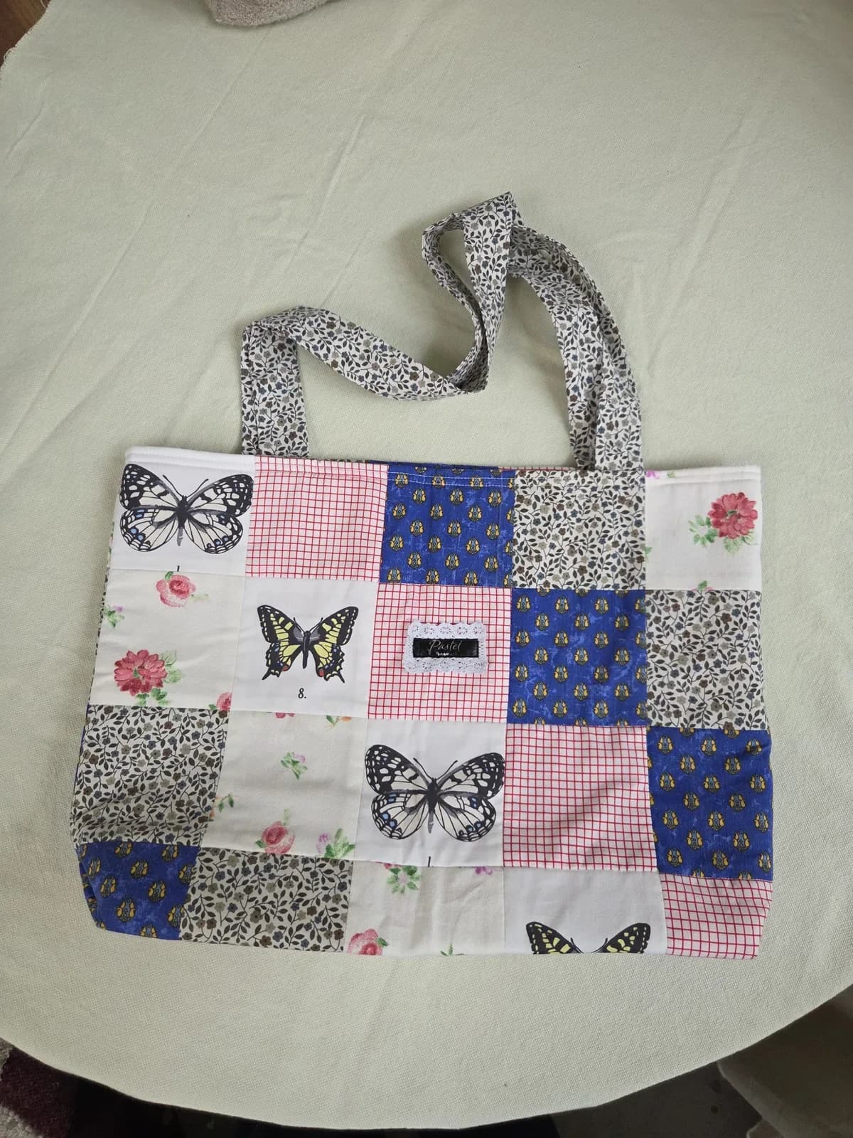 Patchwork totebag med sommerfugler – produktdetalj 5