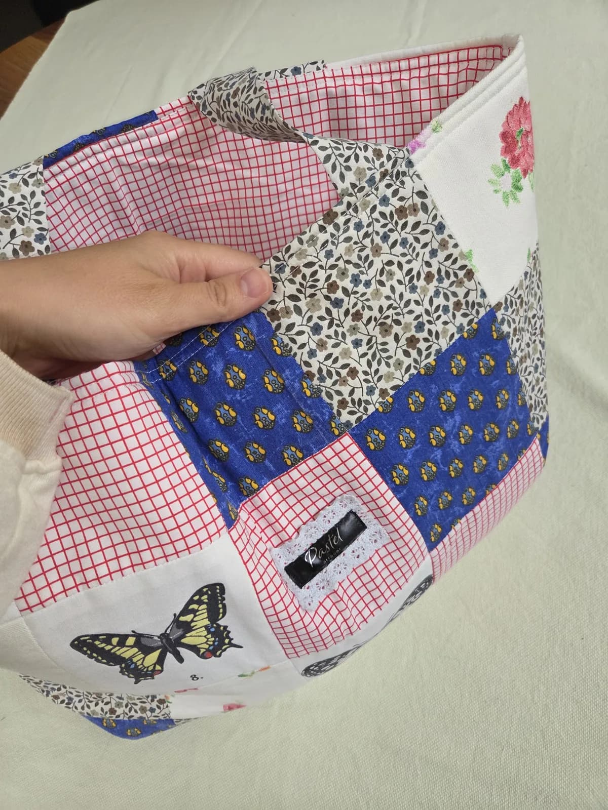 Patchwork totebag med sommerfugler – produktdetalj 9
