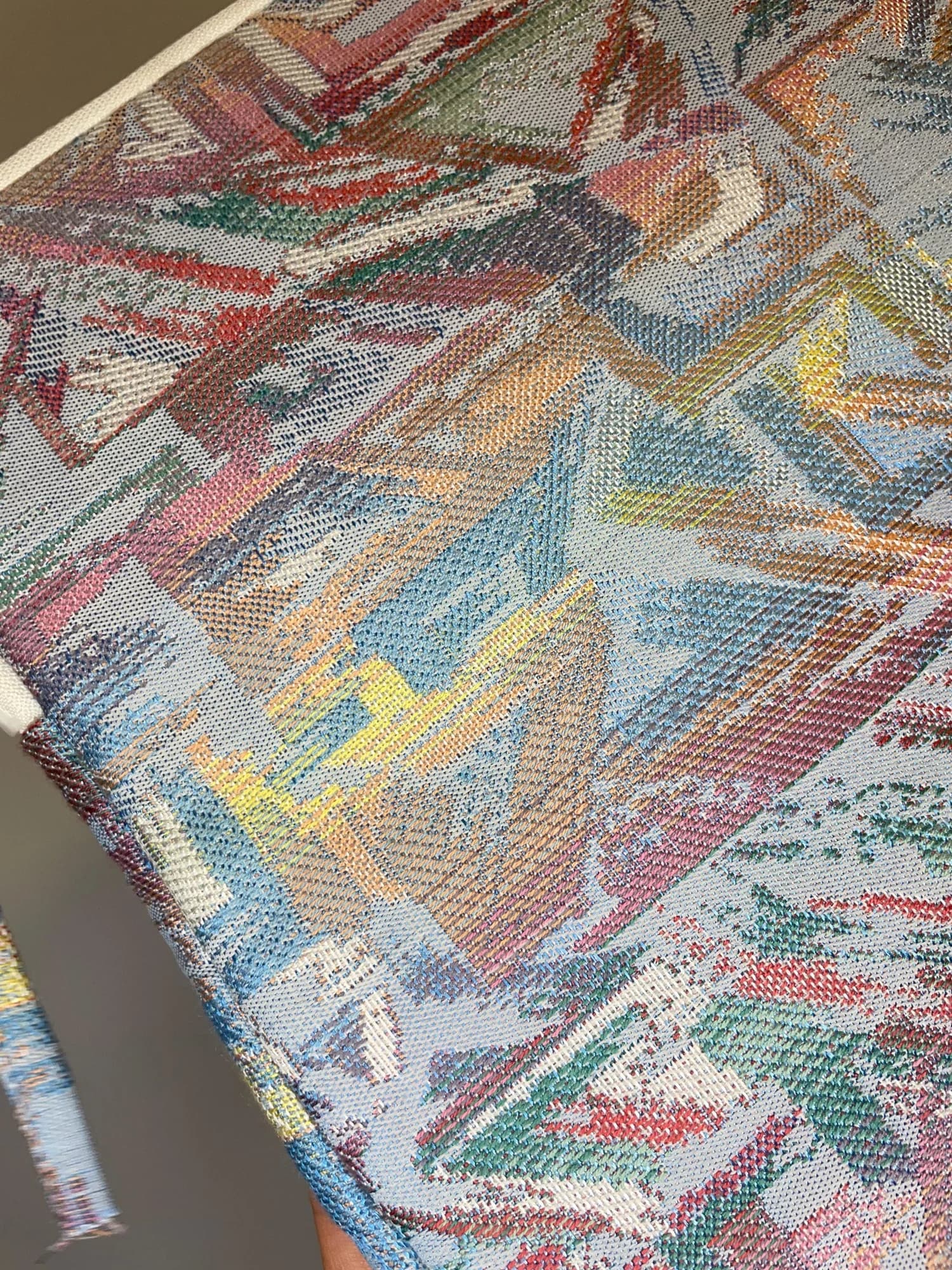 Laptopmappe i gjenbrukt vintage-jacquard – produktdetalj 4