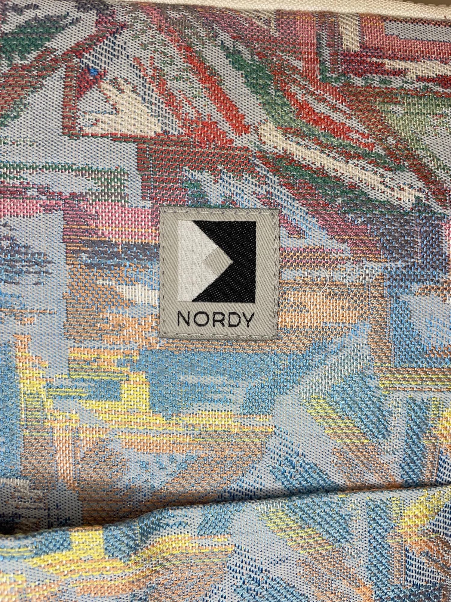 Laptopmappe i gjenbrukt vintage-jacquard – produktdetalj 6