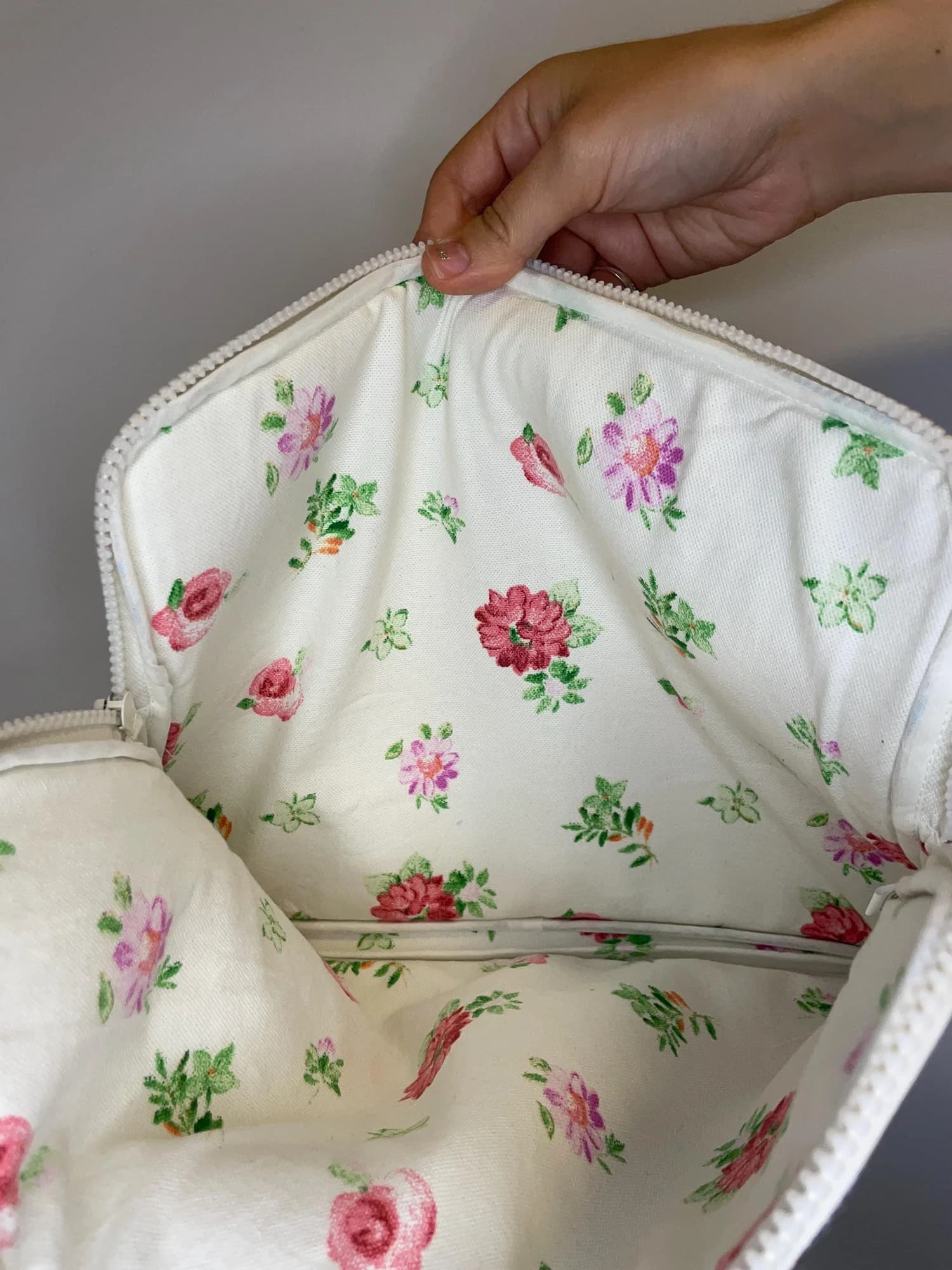 Laptopmappe i gjenbrukt vintage-jacquard – produktdetalj 7